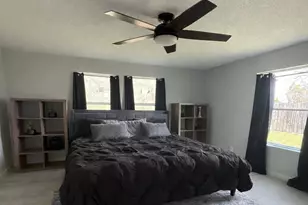 801 Trinity St, Anahuac, TX 77514 - Photo 6