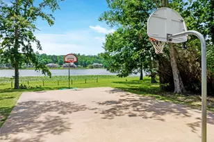 7 Hogan Ln, Huntsville, TX 77340 - Photo 22