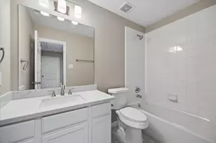 1523 Blossom Ln, Baytown, TX 77521 - Photo 16