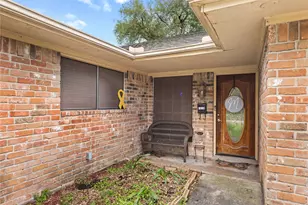 1818 New Orleans St, Deer Park, TX 77536 - Photo 4