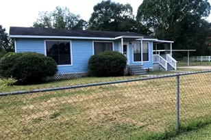 62 Laurel Ct, Cleveland, TX 77327 - Photo 1
