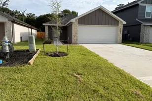 11627 Ruffian Dr, Willis, TX 77318 - Photo 1