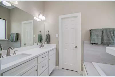 805 Enchanted Oaks Drive, Angleton, TX 77515 - Photo 26