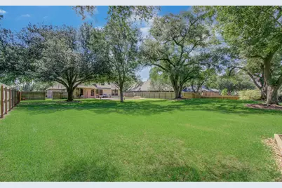 805 Enchanted Oaks Drive, Angleton, TX 77515 - Photo 42