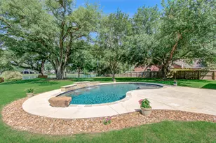 805 Enchanted Oaks Dr, Angleton, TX 77515 - Photo 38