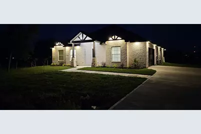 7717 Prairie Street, Hitchcock, TX 77563 - Photo 2