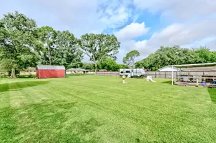1411 N 17th St, Nederland, TX 77627 - Photo 34