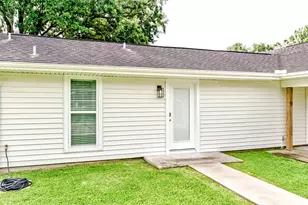 1411 N 17th St, Nederland, TX 77627 - Photo 8