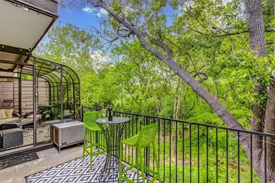 1800 Stoney Brook Drive #102, Houston, TX 77063 - Photo 18