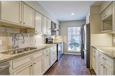 6403 Burgoyne Road #7, Houston, TX 77057 - Photo 8