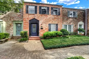 6403 Burgoyne Rd, Houston, TX 77057 - Photo 1