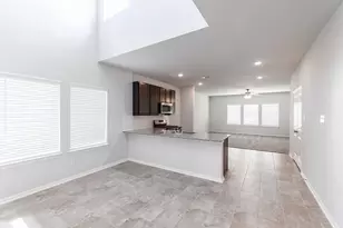 3611 Cardinal Pointe Dr, Angleton, TX 77515 - Photo 6