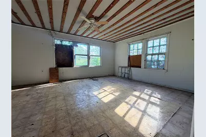 403 E Ward Street, Refugio, TX 78377 - Photo 12