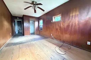 403 E Ward St, Refugio, TX 78377 - Photo 10