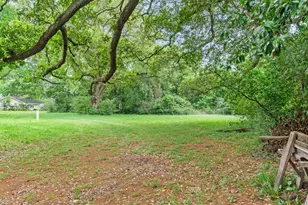 304 Epps St, Tomball, TX 77375 - Photo 34