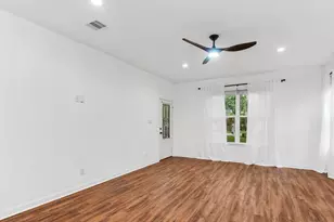 304 Epps St, Tomball, TX 77375 - Photo 6