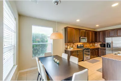 10 Caelin Court, The Woodlands, TX 77382 - Photo 12