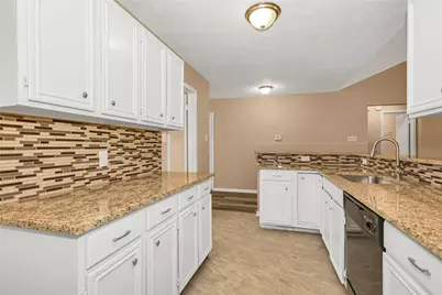 8235 Alabaster Drive, Houston, TX 77083 - Photo 20