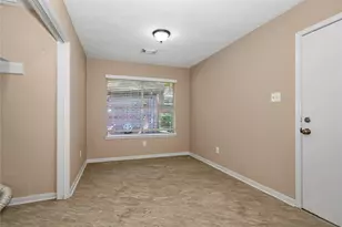 8235 Alabaster Dr, Houston, TX 77083 - Photo 18