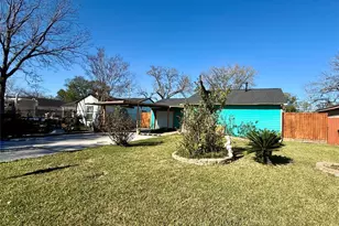 506 Ogilvie St, Houston, TX 77017 - Photo 2