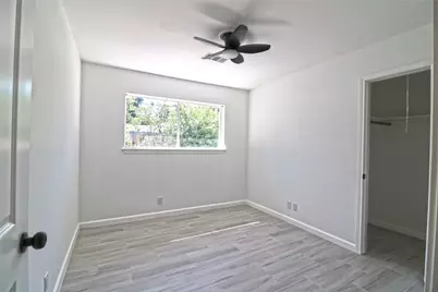 9211 Blankenship Drive, Houston, TX 77080 - Photo 16