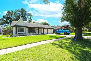 9211 Blankenship Dr, Houston, TX 77080 - Photo 2