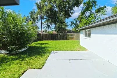 9211 Blankenship Drive, Houston, TX 77080 - Photo 24