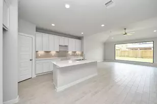 24503 Bradbury Mount Ct, Spring, TX 77373 - Photo 14