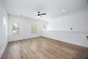 8019 Cora Street St, Houston, TX 77088 - Photo 10