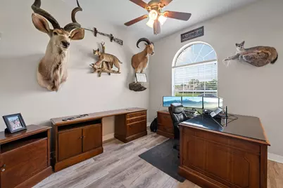 2010 Caroline Avenue, Baytown, TX 77523 - Photo 6