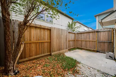 1714 Redwing Bluff Drive, Houston, TX 77009 - Photo 6