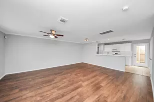 1714 Redwing Bluff Dr, Houston, TX 77009 - Photo 8