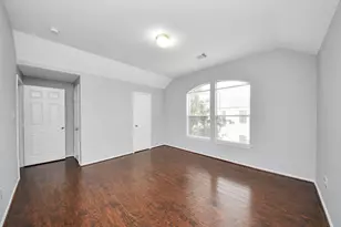 1714 Redwing Bluff Dr, Houston, TX 77009 - Photo 22