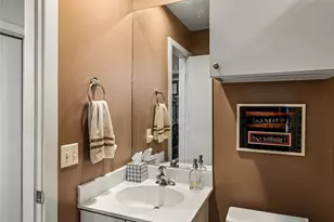 840 Robin St, Houston, TX 77019 - Photo 6