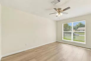 6119 Standing Oaks St, Houston, TX 77050 - Photo 4