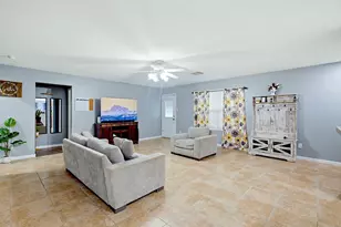 5710 Turmeric Dr, Baytown, TX 77521 - Photo 4