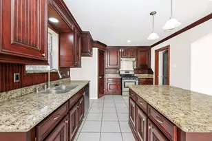 11302 Paramount Ln, Houston, TX 77067 - Photo 8