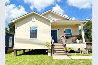 2508 Sycamore Avenue, Bay City, TX 77414 - Photo 1