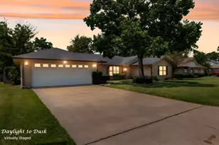 206 Spyglass Dr, Lufkin, TX 75901 - Photo 2