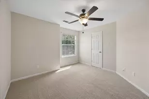 6051 Yorkglen Manor Ln, Houston, TX 77084 - Photo 16