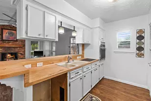 2003 Counter Point Dr, Houston, TX 77055 - Photo 14