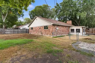 2003 Counter Point Dr, Houston, TX 77055 - Photo 8