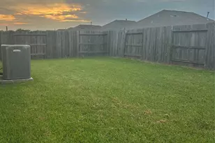 4311 Cedar Elm St, Baytown, TX 77521 - Photo 8