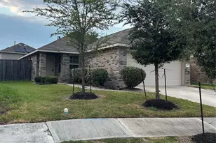 4311 Cedar Elm St, Baytown, TX 77521 - Photo 2