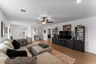 1359 Bougainvillea Dr, Conroe, TX 77301 - Photo 8