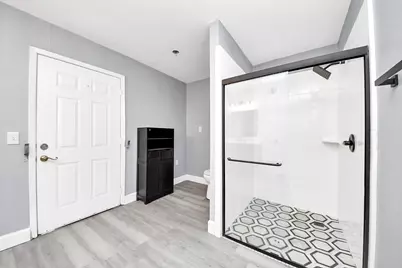 5606 Elmlawn Drive, Houston, TX 77033 - Photo 22