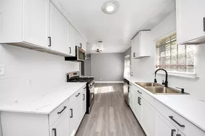 5606 Elmlawn Drive, Houston, TX 77033 - Photo 30