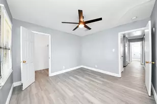 5606 Elmlawn Dr, Houston, TX 77033 - Photo 10