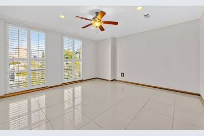 6018 Kirby Drive, West University Place, TX 77005 - Photo 8