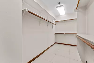 6018 Kirby Drive, West University Place, TX 77005 - Photo 14